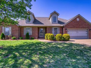 2633 Meadowcrest Dr, Newburgh, IN 47630