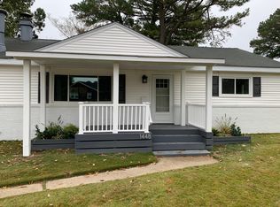 1448 Dermott Ave, Virginia Beach, VA 23455