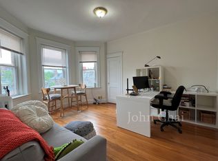 10 Orkney Rd APT 33, Brighton, MA 02135