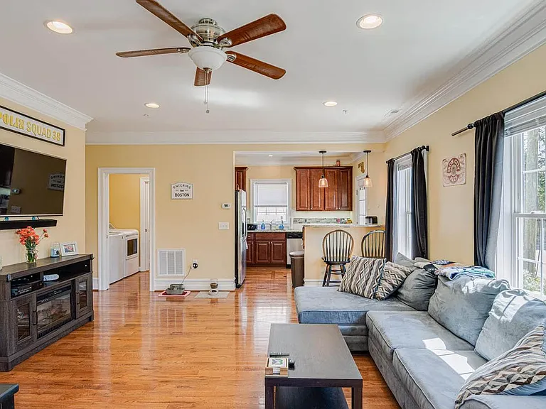 102 Charity Ln — Photo 8