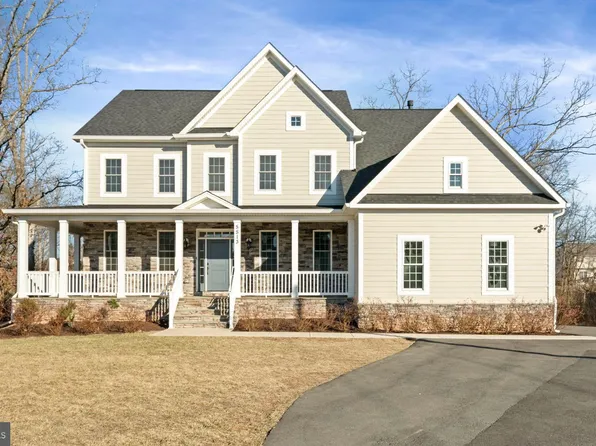 5513 Clifton Rd, Clifton, VA 20124