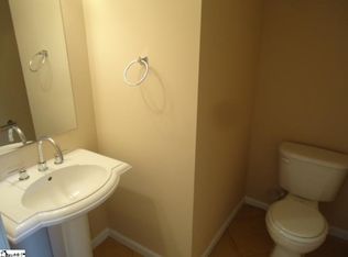 7 Garfield Ln, Simpsonville, SC 29681