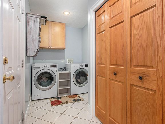 5th image of 16677 Stoney Creek Ct