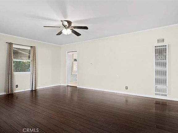 4th image of 17806 Erwin St