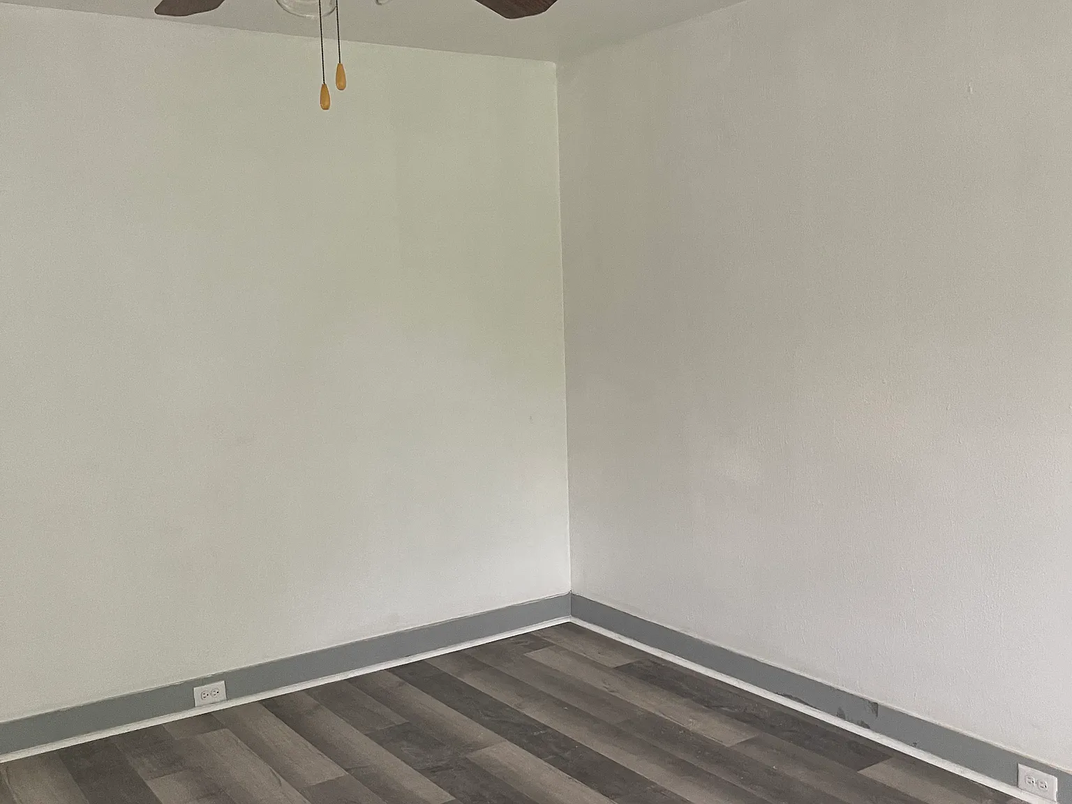 2 bed, 1000 sqft, $1,100 — Photo 4