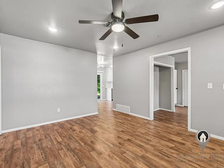 324 NW 89th St — Photo 14