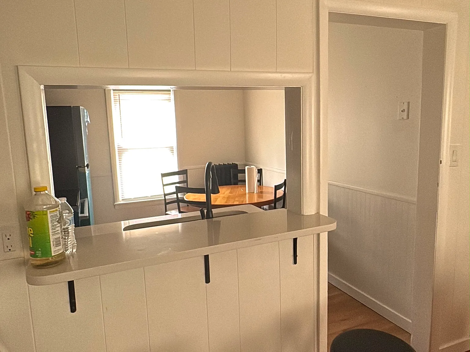 2 bed, 900 sqft, $1,250 — Photo 4