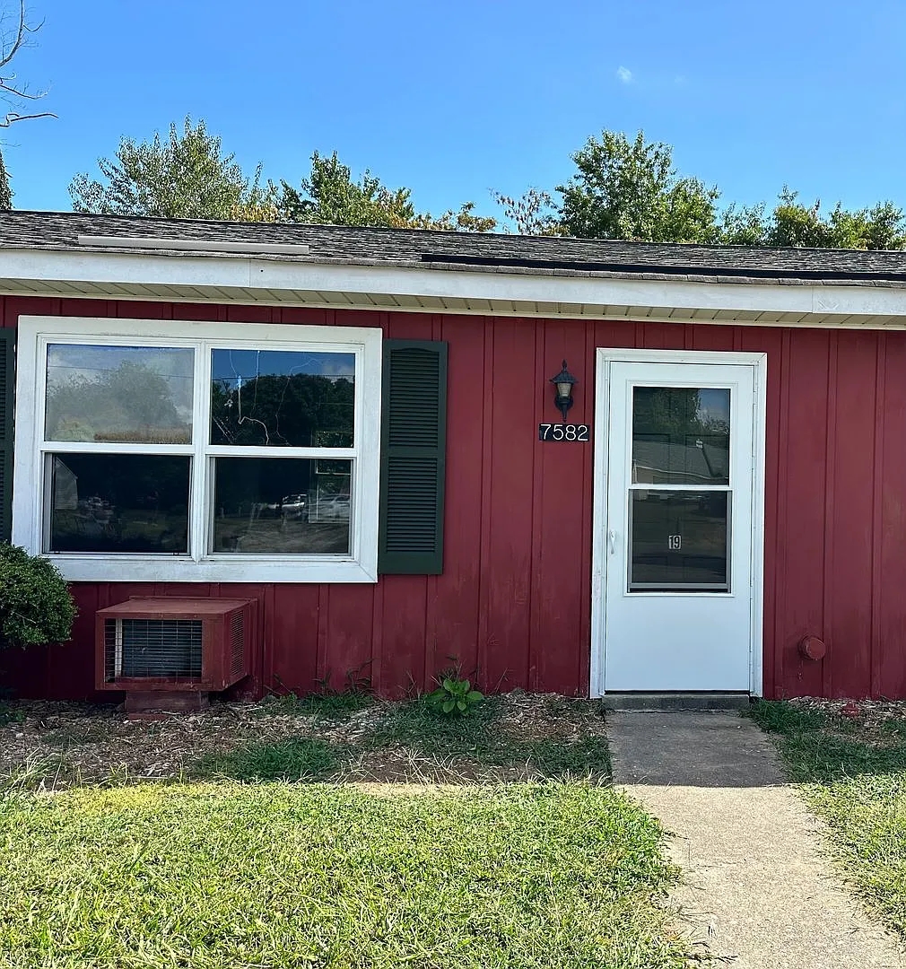 7582 Bellehaven Drive (Unit 19) — Photo 1