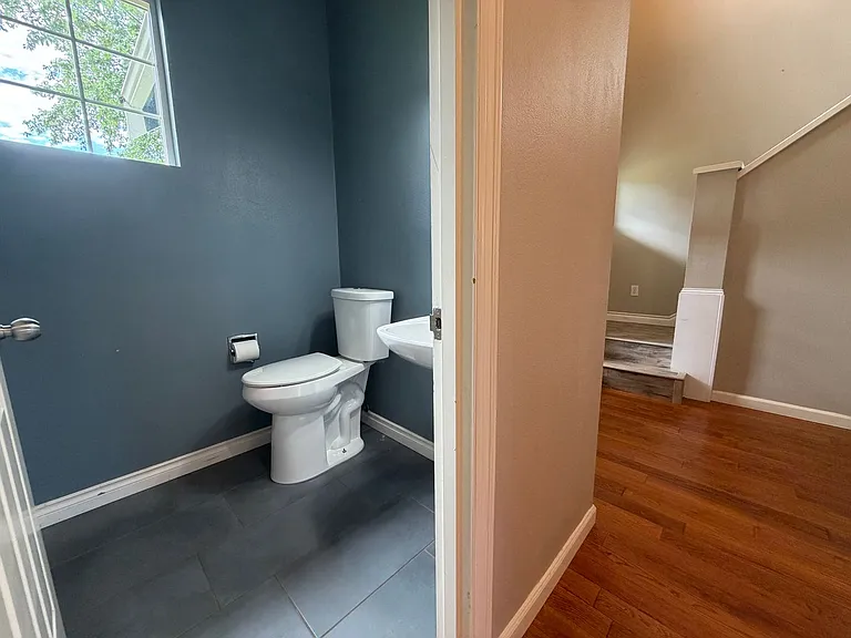 1436 Kincaid St — Photo 5