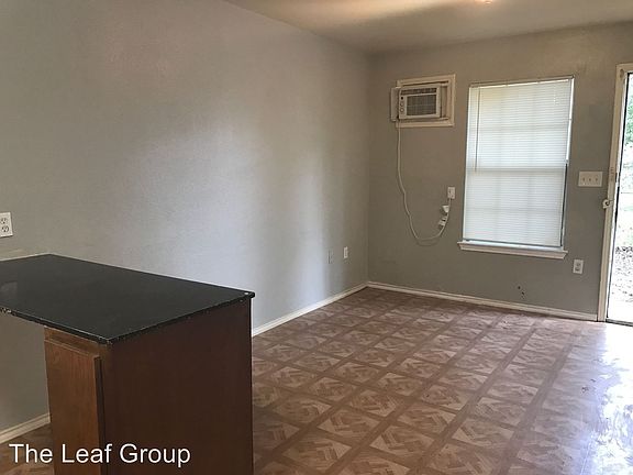 3rd image of 413 Terrell Ave APT 05