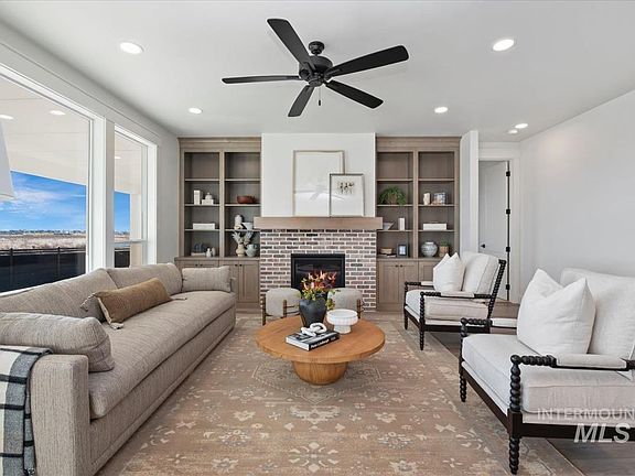 5th image of 2136 N Palaestra Ave