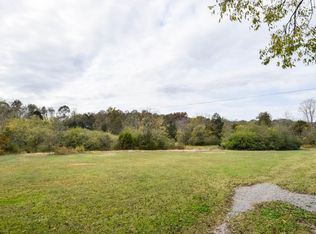 222 Preacher Robertson Rd, Castalian Springs, TN 37031