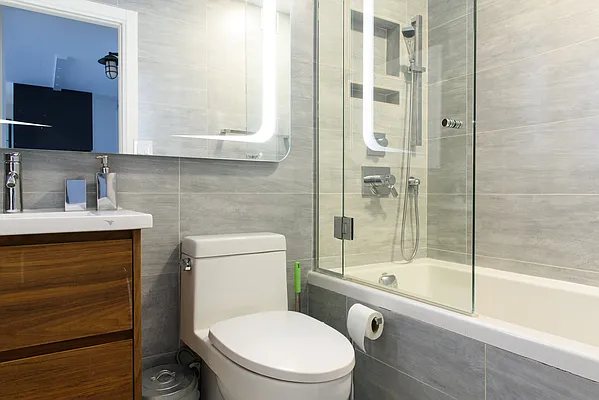 Rented by Corcoran | media 52