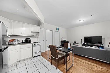 Rented by Elegran