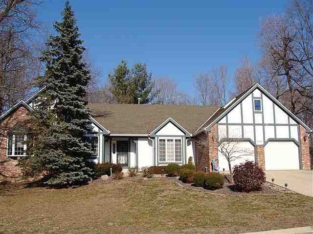 1st image of 1403 Hollycrest Dr