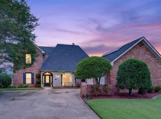 5517 Lake Side Dr, Bossier City, LA 71111
