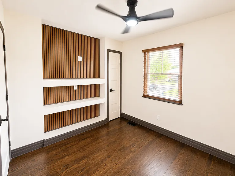 9610 Britannia Ct — Photo 4