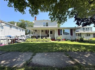 609 76th St, Niagara Falls, NY 14304