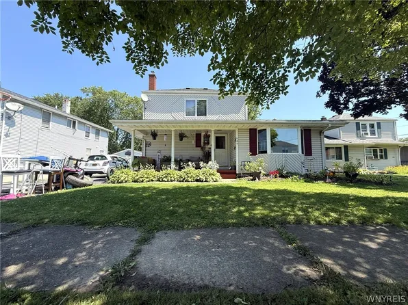 609 76th St, Niagara Falls, NY 14304