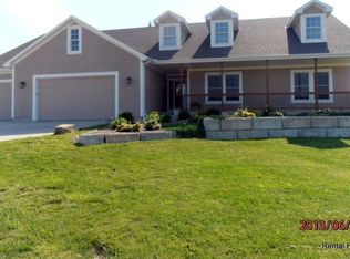 21773 Bur Oak Cir, Paola, KS 66071