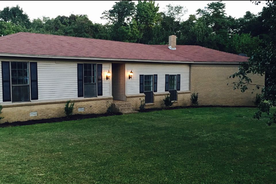 1st image of 1360 Cherry Lea Ln