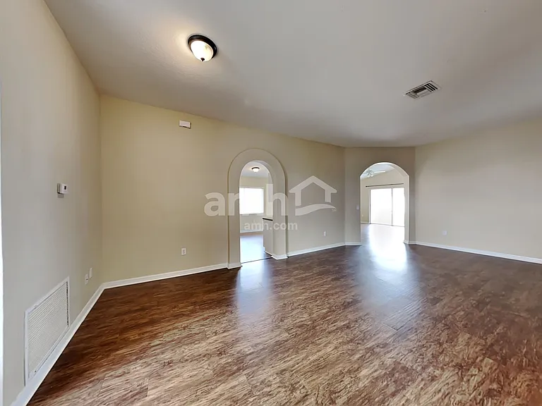 27826 Breakers Dr — Photo 10