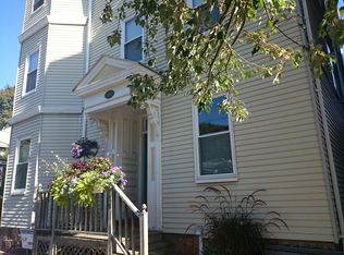 156 Chestnut St #3, Brookline, MA 02445