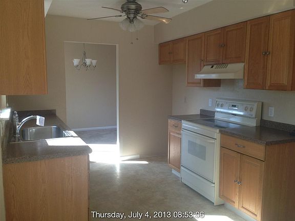 12944-cherry-way-kitchen