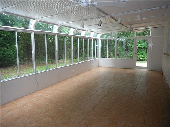 Sun room empty
