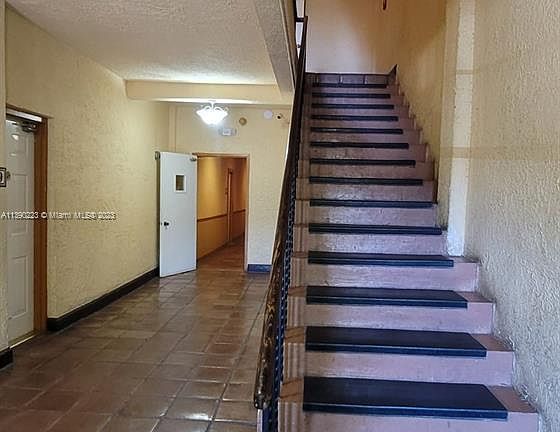 4th image of 934 Michigan Ave APT 203