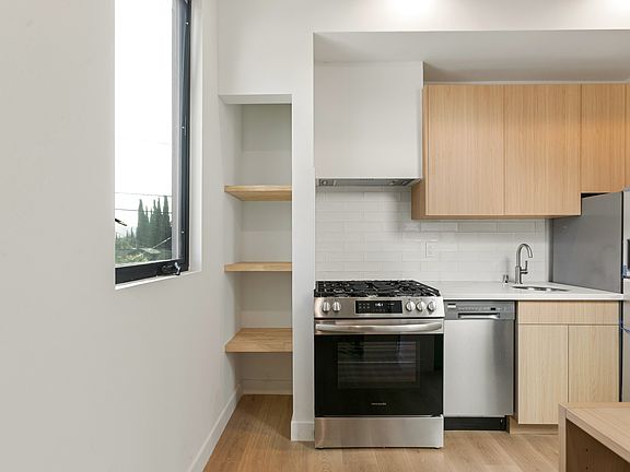3rd image of 2847 1/4 Marsh St