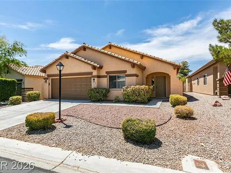 8111 Desert Cloud Ave — Photo 3