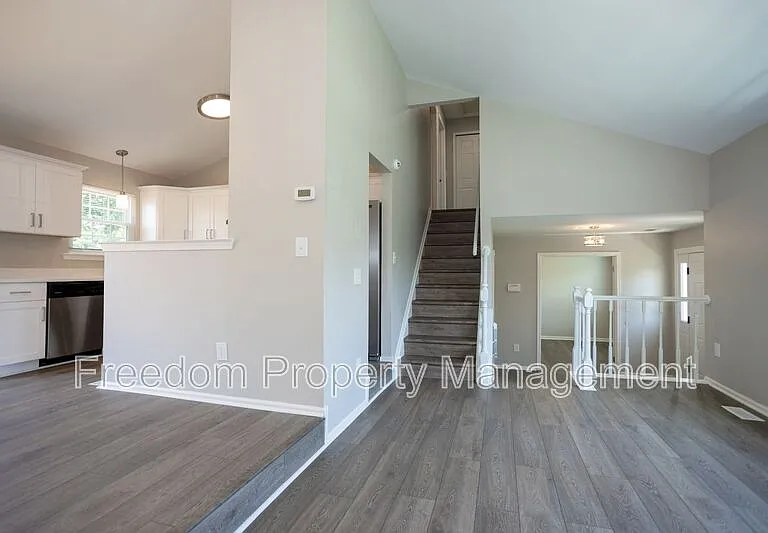 10116 Wimbledon Ct — Photo 12