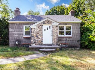 2924 Frankson Ave W, Rochester, MI 48307