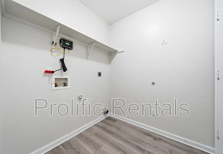 5304 Oster Dr — Photo 29