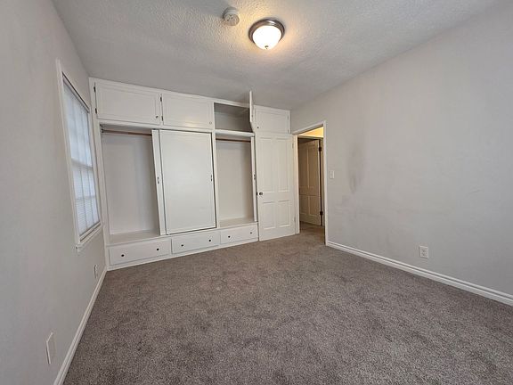 4th image of 1000-1016 N Croft Ave #1018