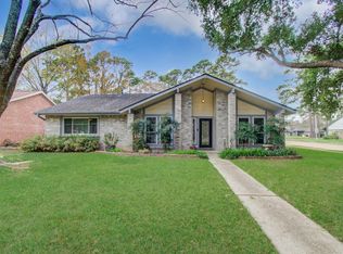 17655 Seven Pines Dr, Spring, TX 77379