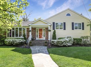 1 Coutant Dr, New Rochelle, NY 10804