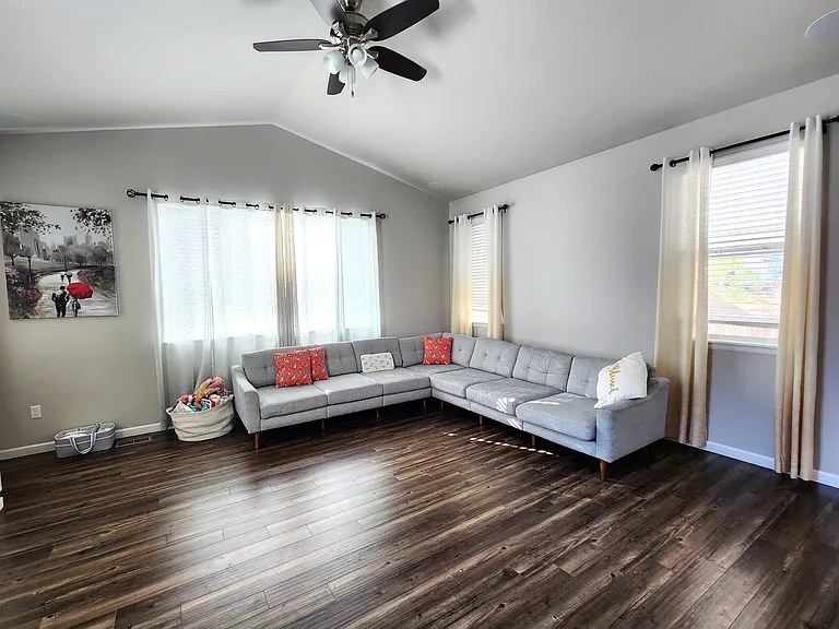 11863 Churchfield St — Photo 24
