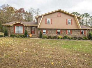 9522 Heathwood Dr, Ooltewah, TN 37363