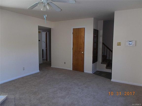 3rd image of 1607 Huntington Ct
