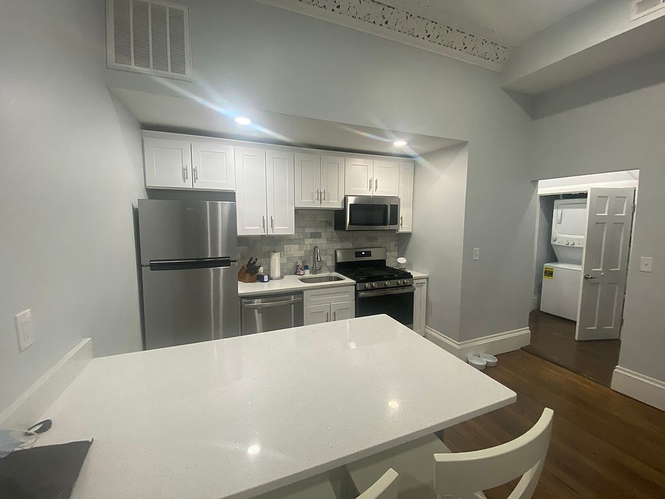 1st image of 475 Massachusetts Ave #6