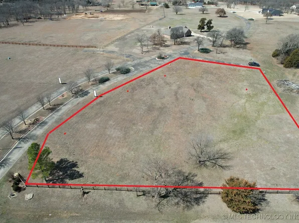 Parkside St, Pawnee, OK 74058