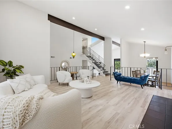 10414 Andora Ave, Chatsworth, CA 91311