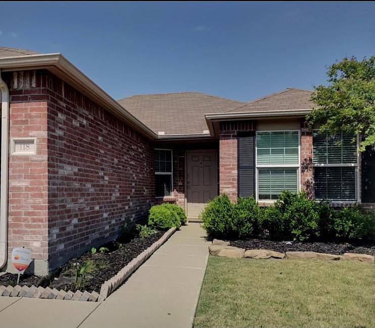1st image of 118 Feverbush Dr
