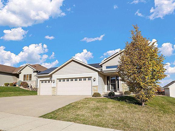 3rd image of 4413 35th St NW