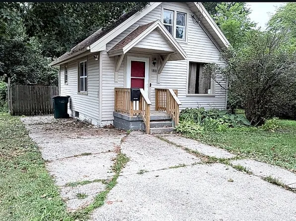 1811 Vermont Ave, Lansing, MI 48906