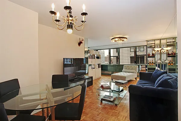 Sold by Corcoran | media 21