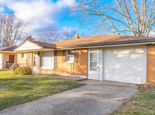 329 Smith St, Creve Coeur, IL 61610