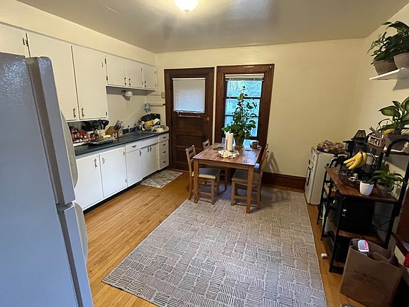 5th image of 1615 Jefferson St APT 2